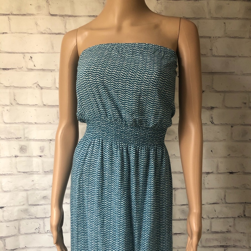 🕶🛍 3/$25 🕶🛍 Gap Dress